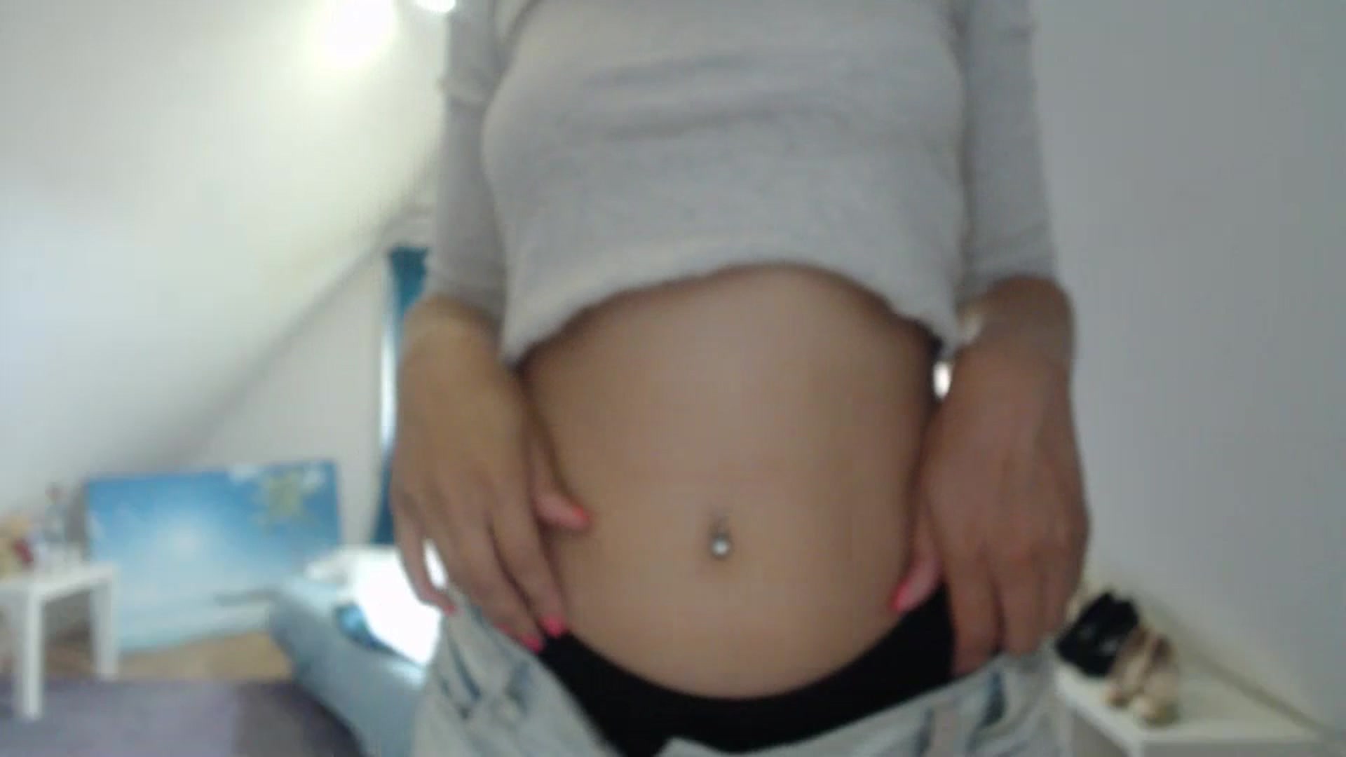 Gallery image thumbnail from Annaabel18's myfreecams stream on, 07/19/2023, 08:02 image 7 of 20
