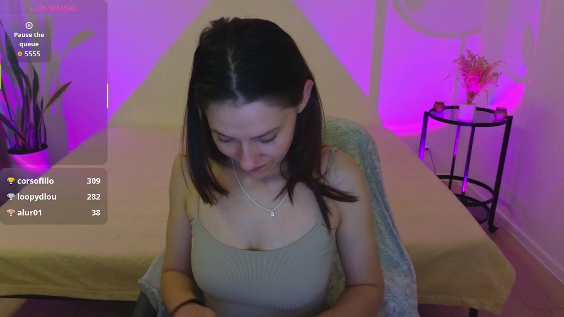 Gallery image thumbnail from Annaabels's myfreecams stream on, 12/07/2025, 09:57 image 8 of 20