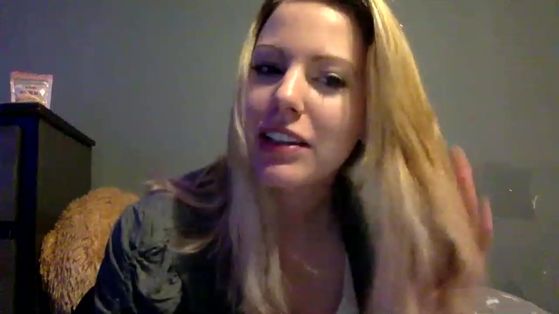 Gallery image thumbnail from Annabanana18's myfreecams stream on, 01/16/2023, 17:02 image 1 of 20