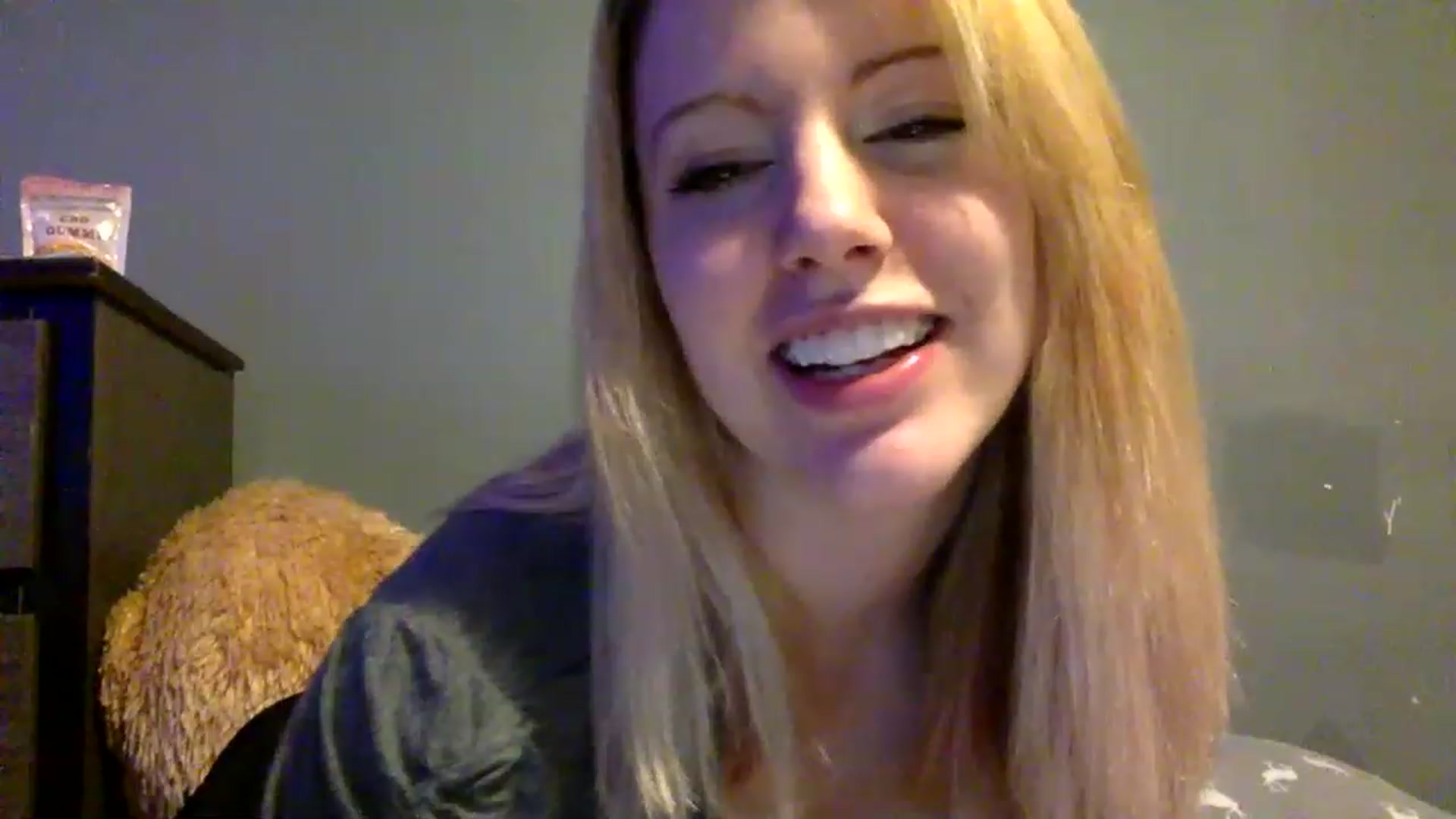 Gallery image thumbnail from Annabanana18's myfreecams stream on, 01/16/2023, 17:02 image 3 of 20