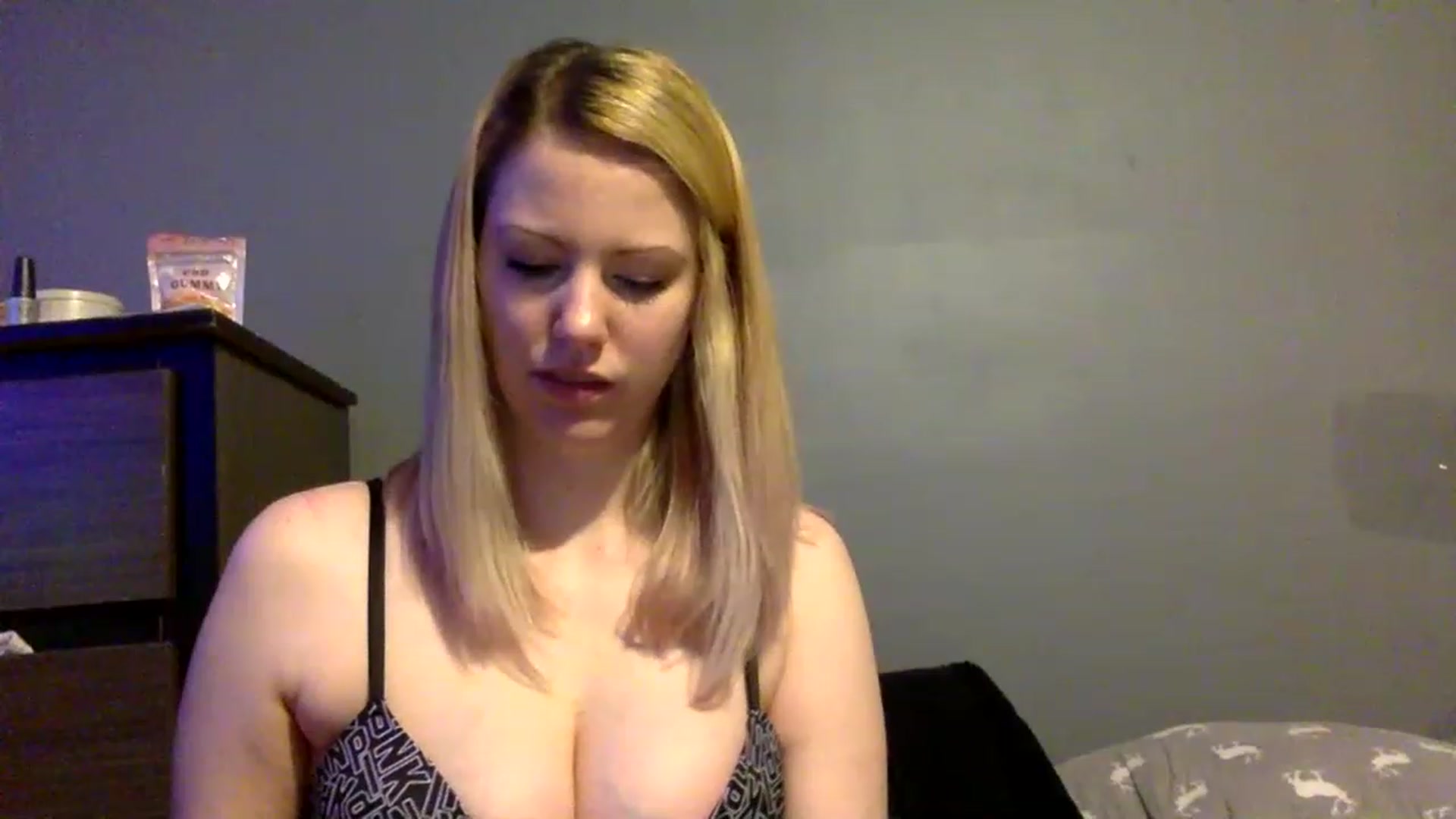 Gallery image thumbnail from Annabanana18's myfreecams stream on, 01/16/2023, 17:32 image 19 of 20