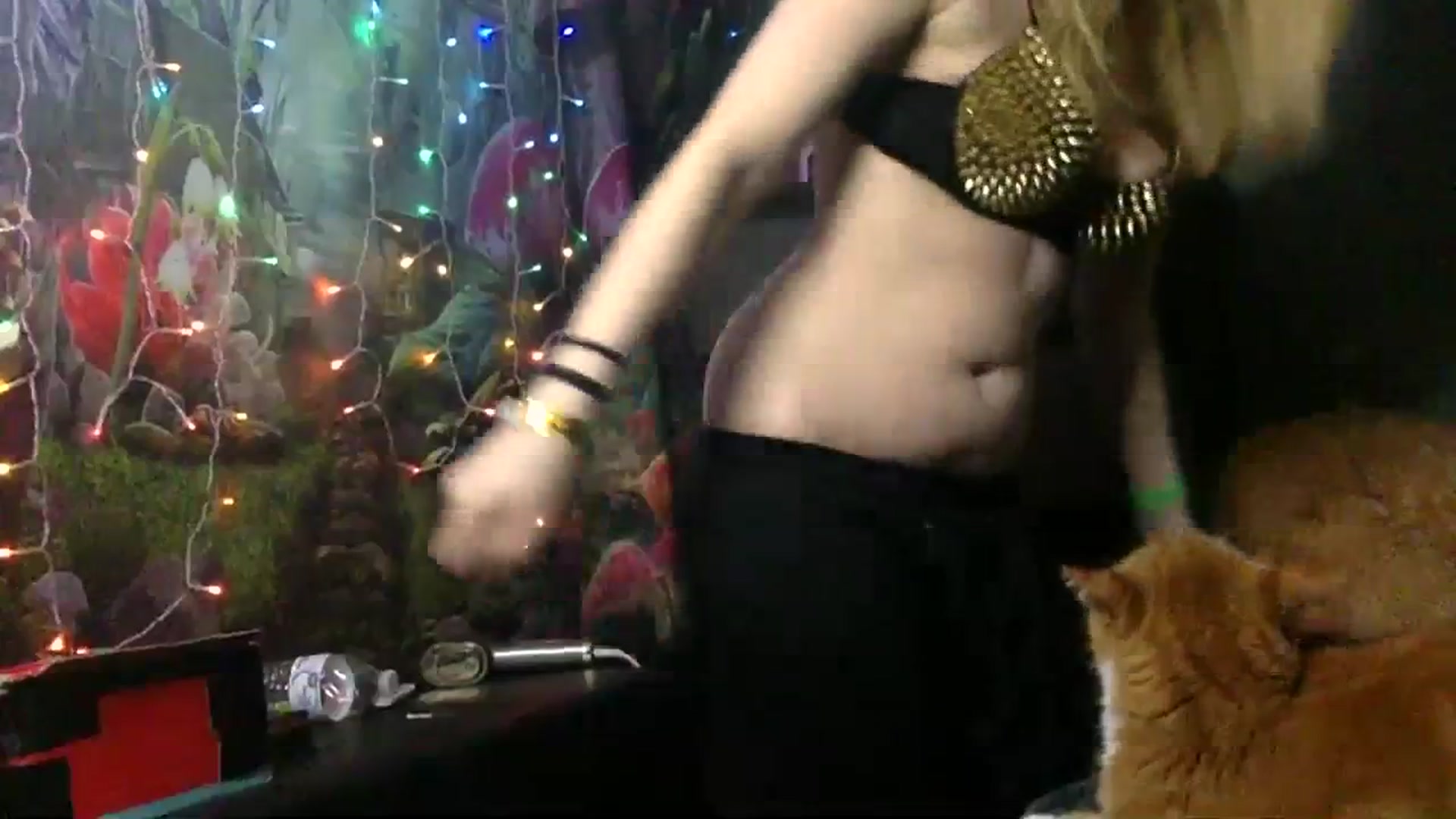 Gallery image thumbnail from Annabanana18's myfreecams stream on, 02/17/2024, 11:46 image 17 of 20