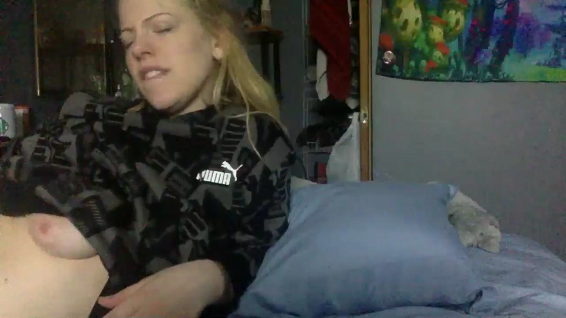 Gallery image thumbnail from Annabanana18's myfreecams stream on, 06/09/2024, 09:23 image 10 of 20