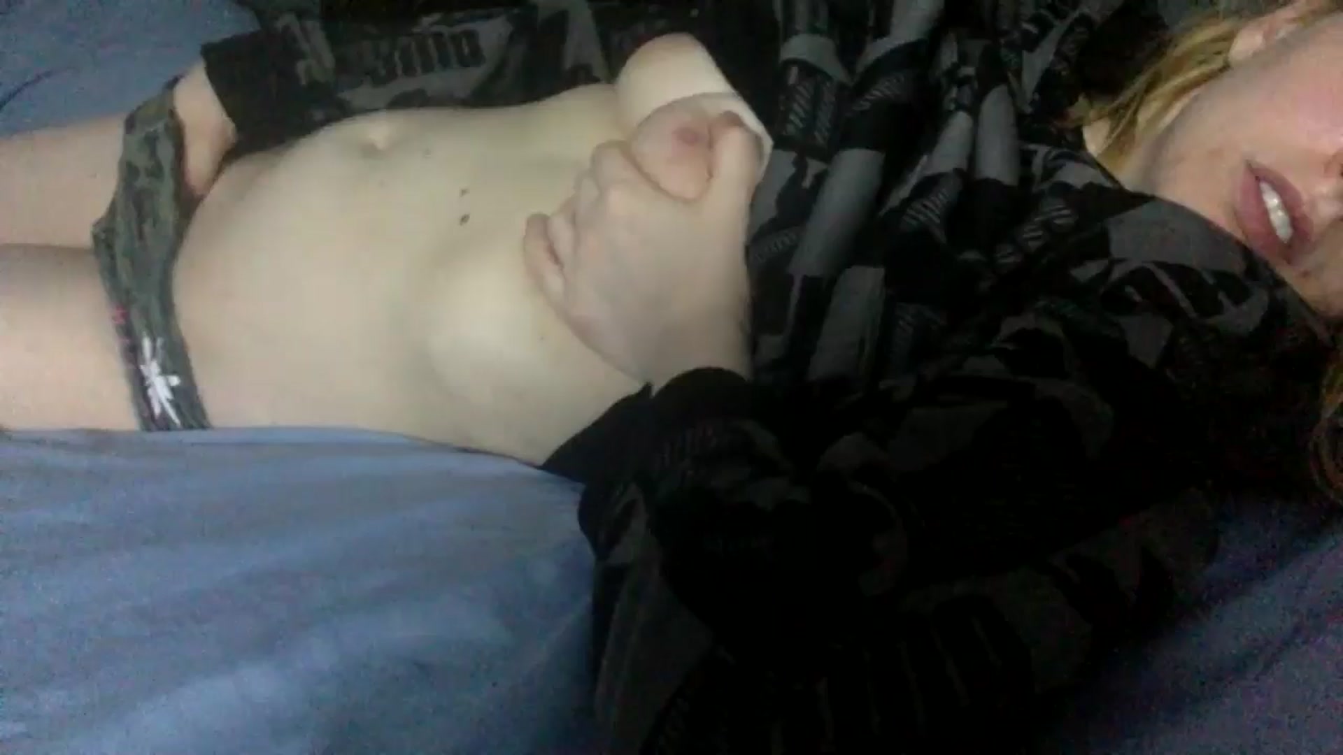 Gallery image thumbnail from Annabanana18's myfreecams stream on, 06/09/2024, 09:23 image 13 of 20