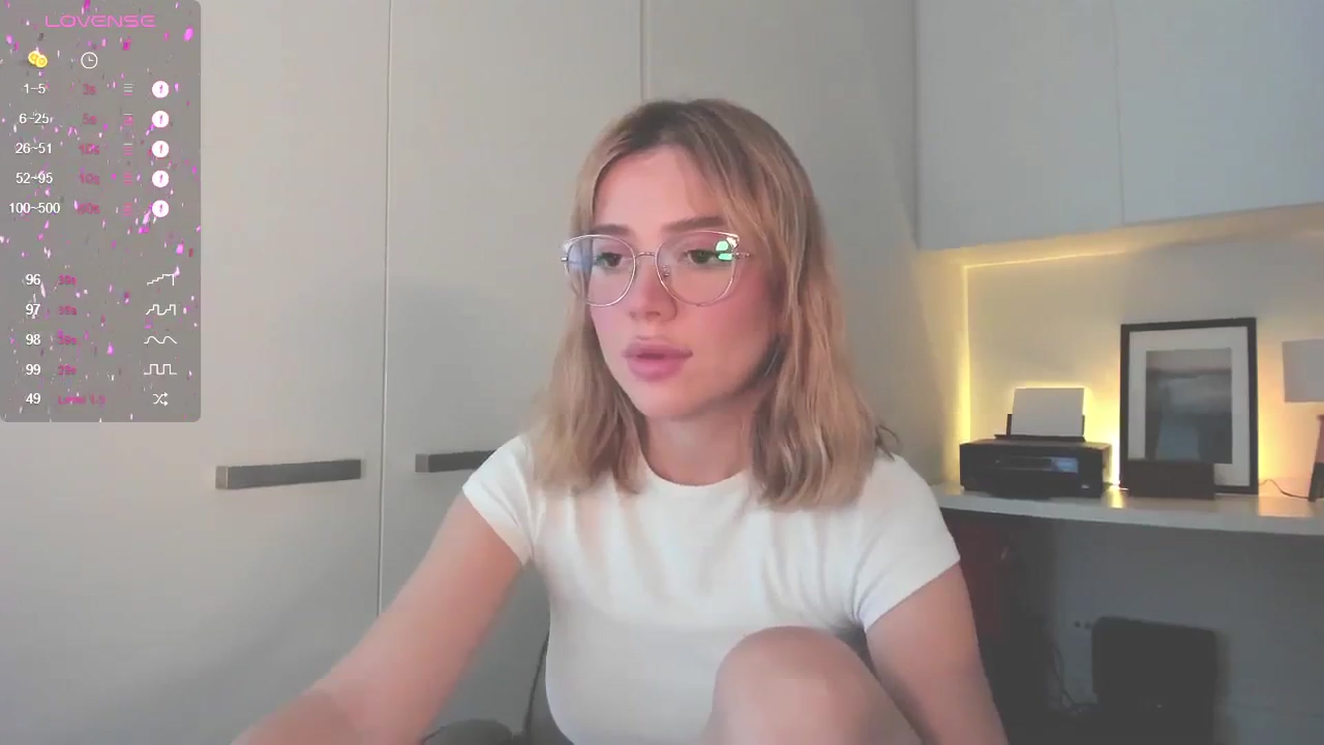 Gallery image thumbnail from Annabel's myfreecams stream on, 02/23/2025, 04:00 image 19 of 20