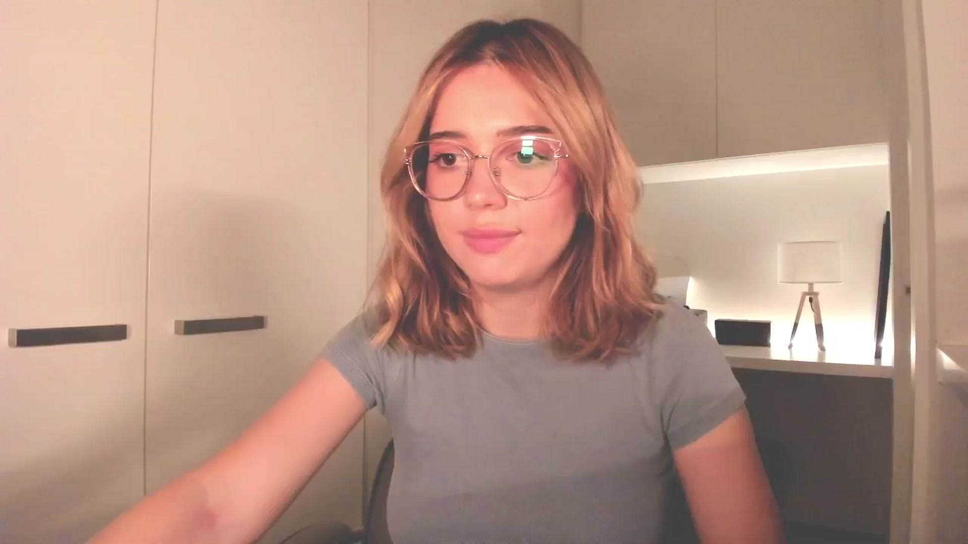 Gallery image thumbnail from Annabel's myfreecams stream on, 03/15/2025, 09:15 image 1 of 20