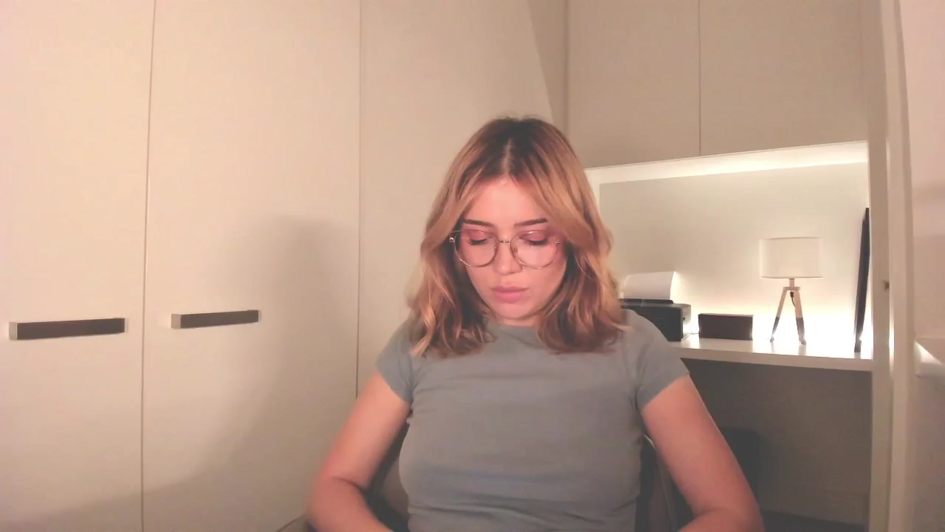 Gallery image thumbnail from Annabel's myfreecams stream on, 03/15/2025, 09:15 image 8 of 20