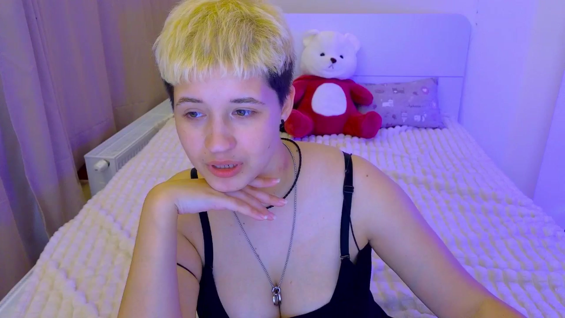 Gallery image thumbnail from Annabella445's myfreecams stream on, 07/05/2025, 02:32 image 18 of 20