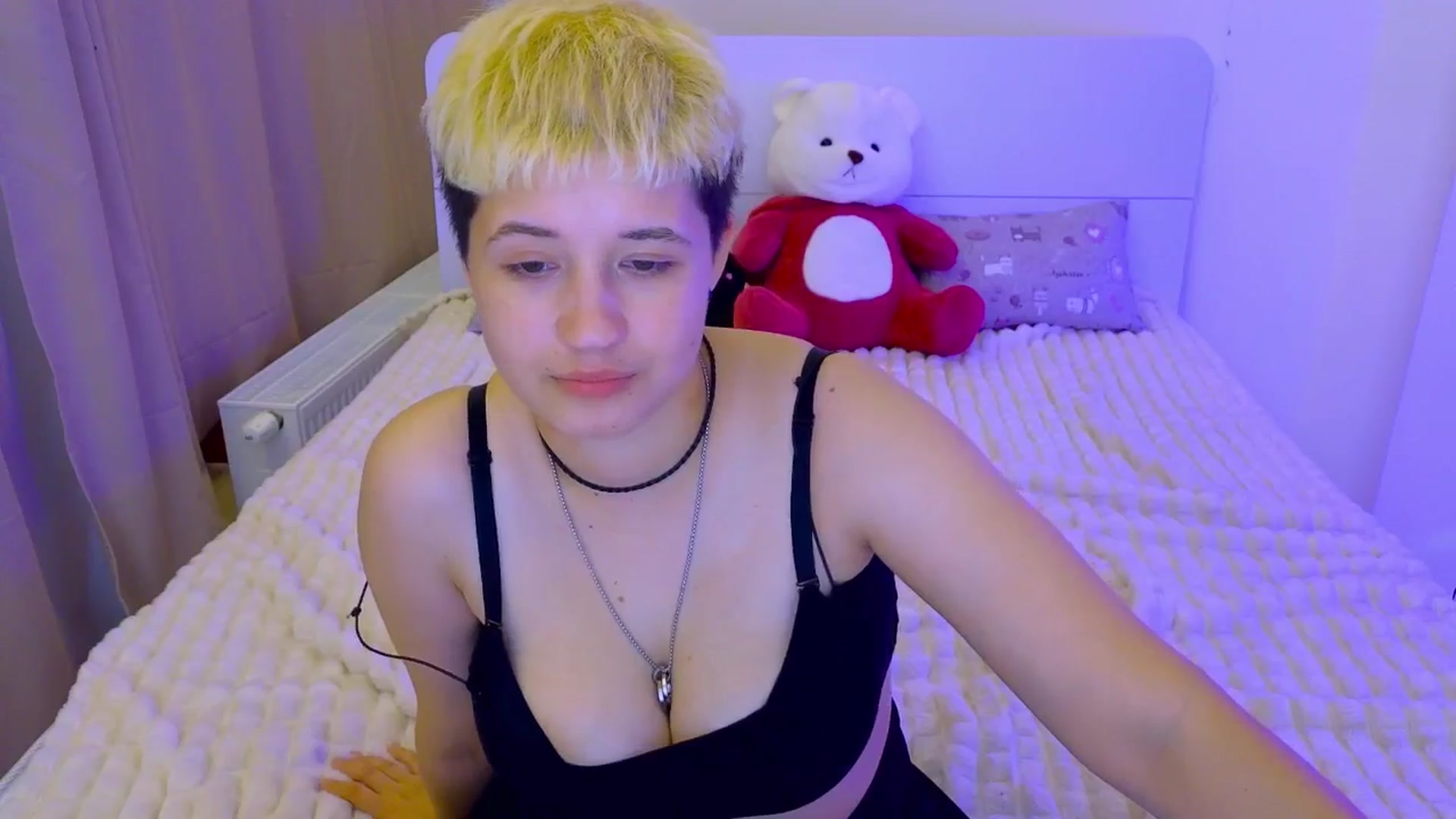 Gallery image thumbnail from Annabella445's myfreecams stream on, 07/05/2025, 02:32 image 17 of 20