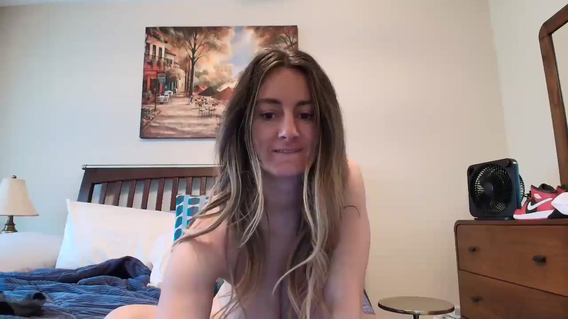 Gallery image thumbnail from Annacakes95's myfreecams stream on, 05/28/2025, 16:10 image 5 of 20
