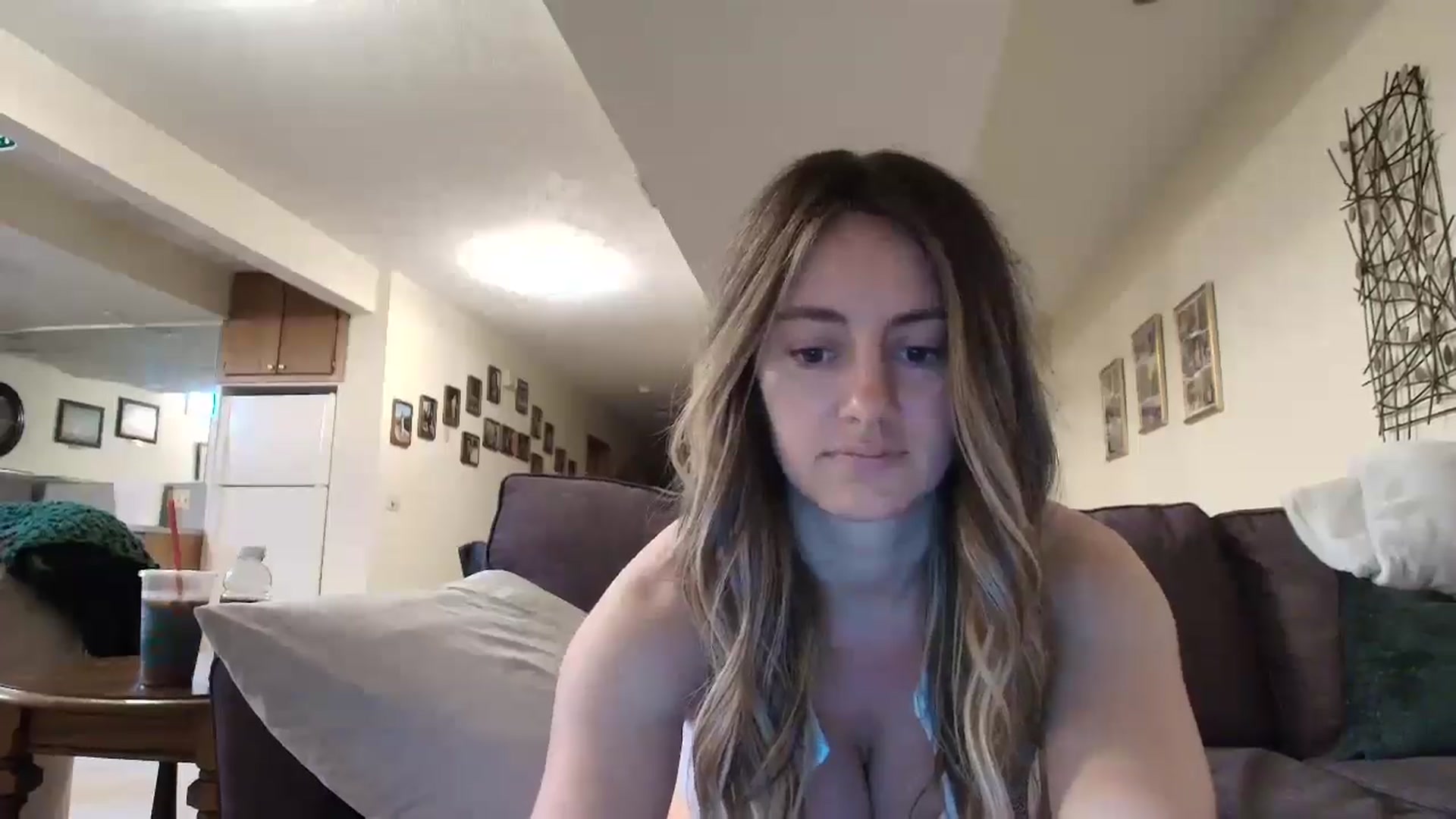 Gallery image thumbnail from Annacakes95's myfreecams stream on, 05/30/2025, 15:23 image 13 of 20