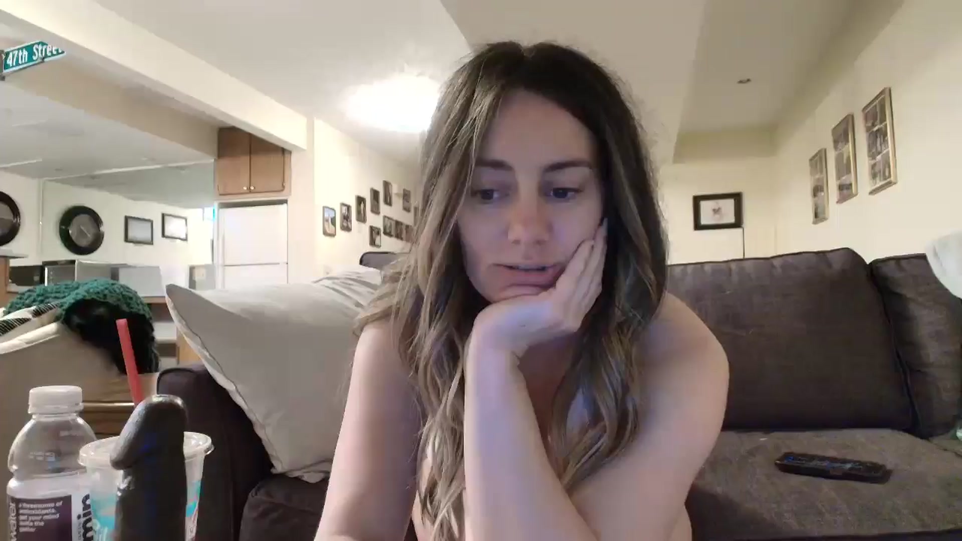 Gallery image thumbnail from Annacakes95's myfreecams stream on, 05/30/2025, 19:29 image 3 of 20