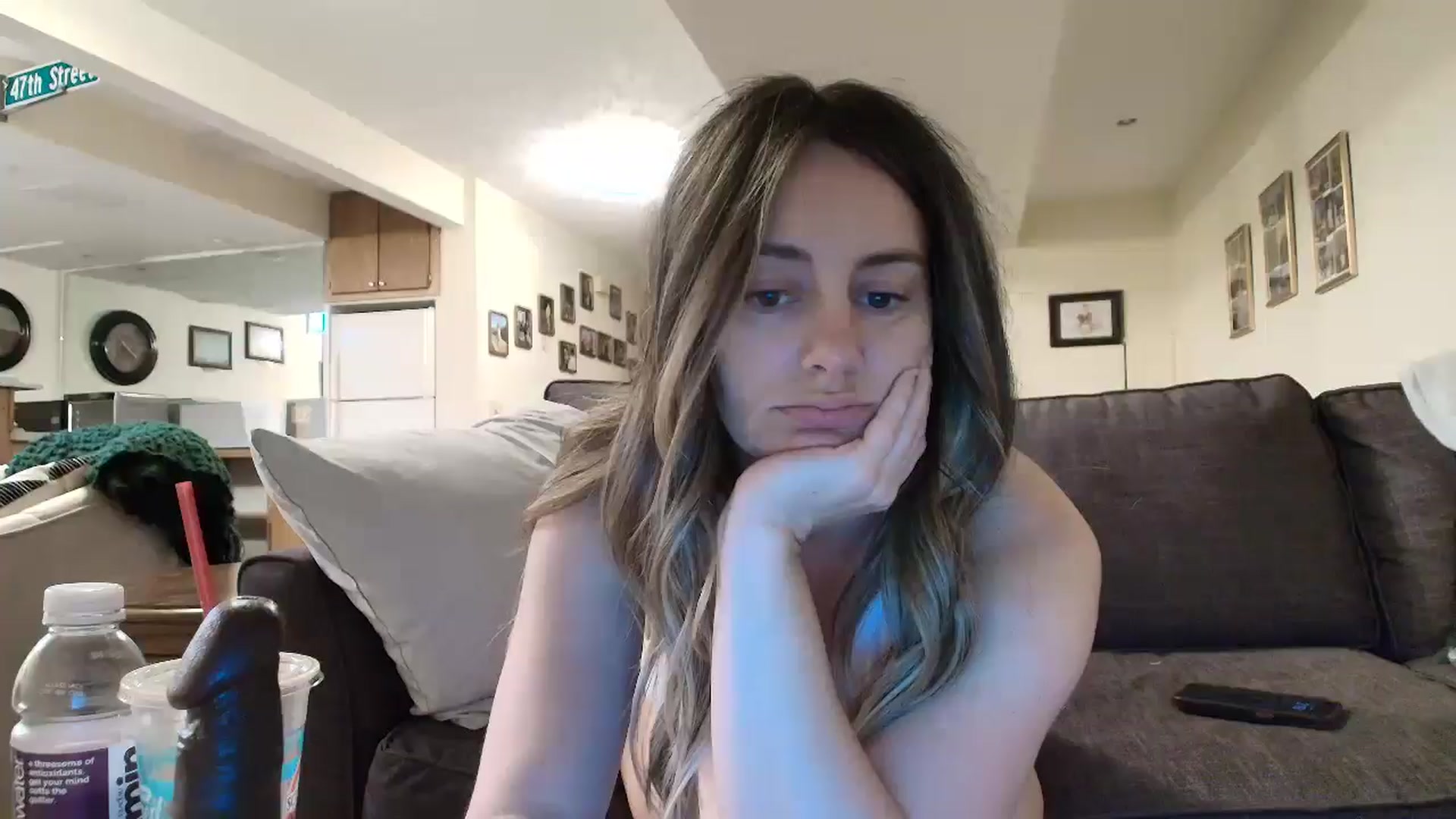 Gallery image thumbnail from Annacakes95's myfreecams stream on, 05/30/2025, 19:29 image 4 of 20