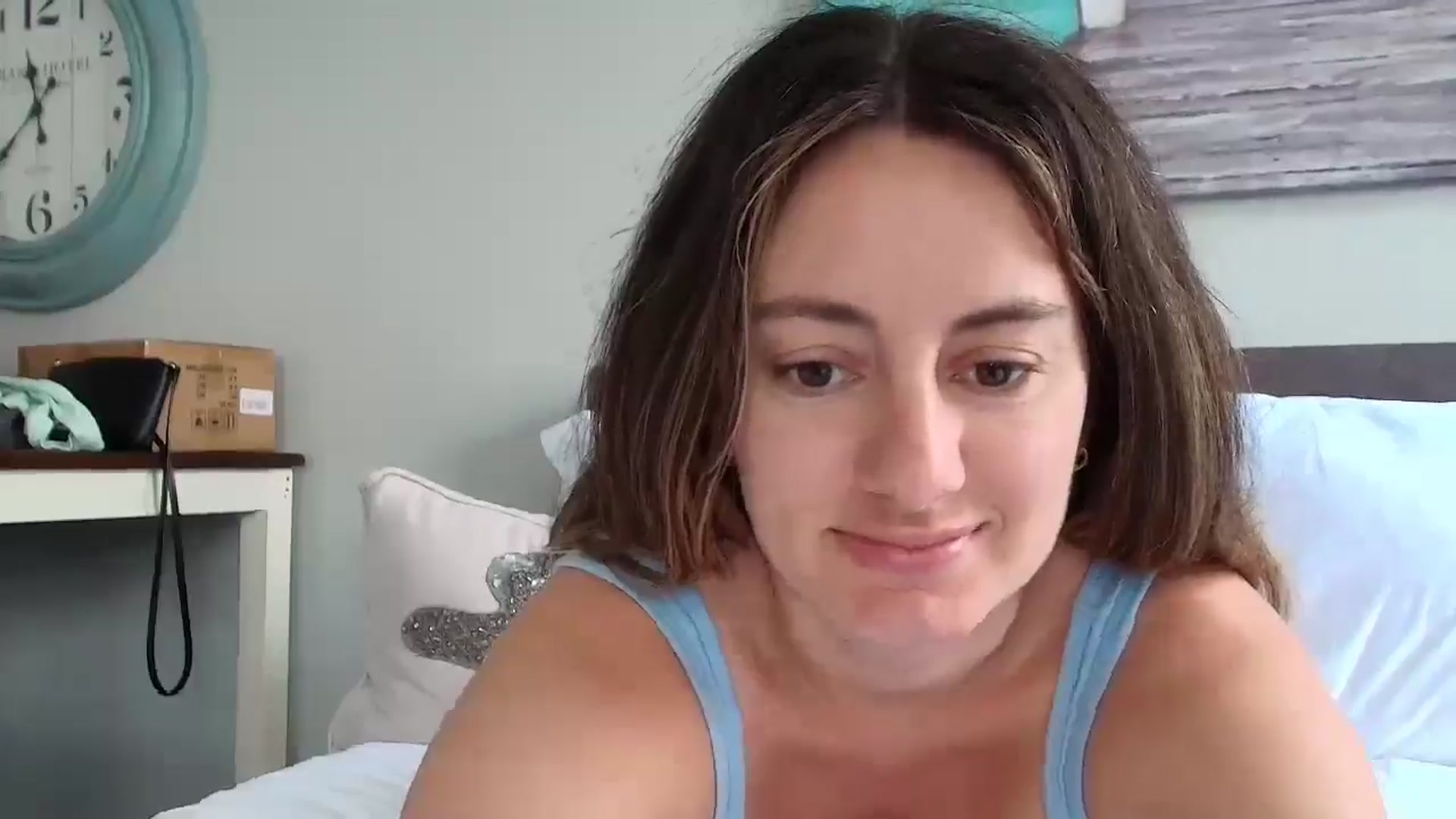 Gallery image thumbnail from Annacakes95's myfreecams stream on, 06/10/2025, 17:59 image 16 of 20