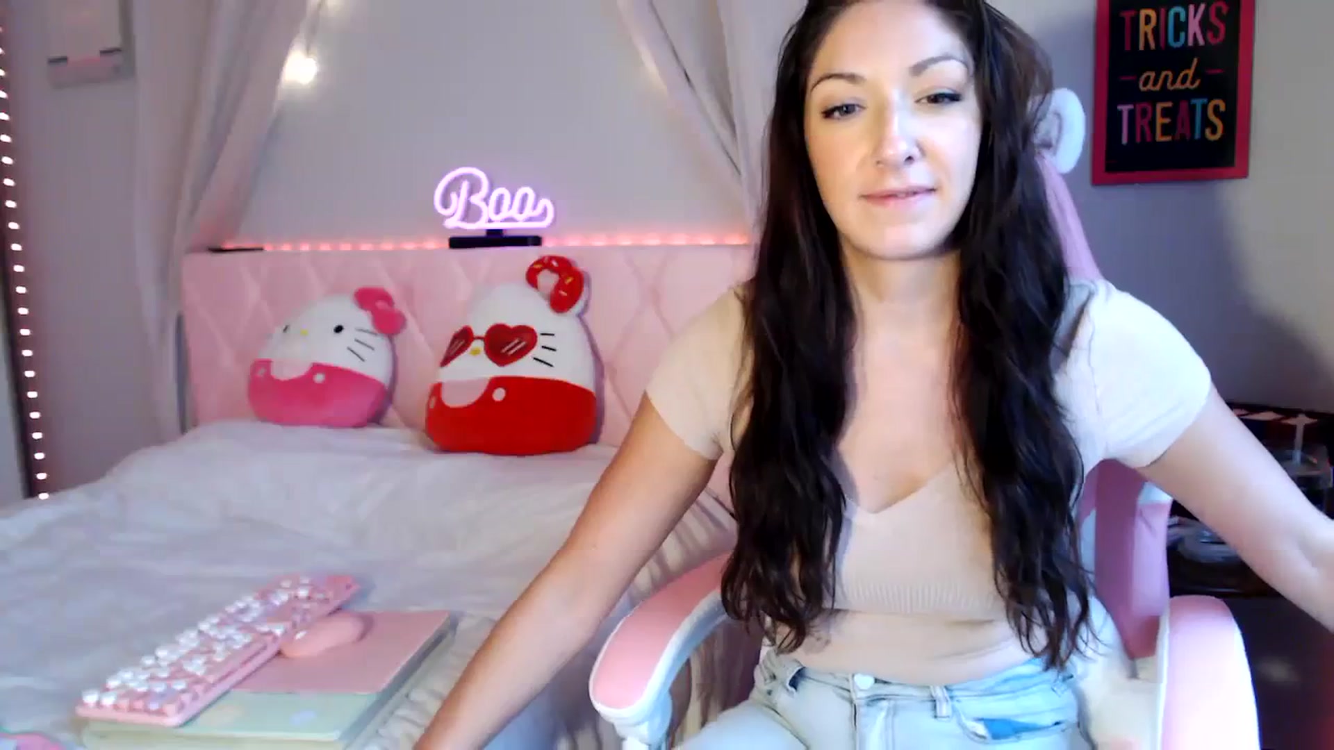 Gallery image thumbnail from Annafaux96's myfreecams stream on, 09/27/2023, 21:56 image 11 of 20