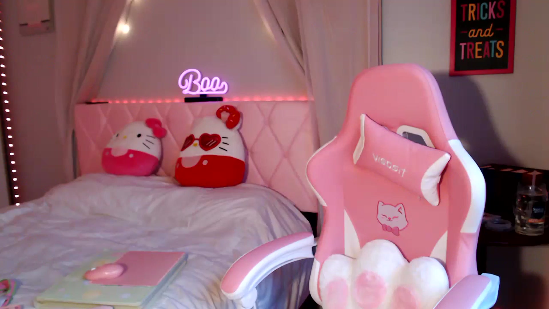 Gallery image thumbnail from Annafaux96's myfreecams stream on, 09/27/2023, 21:56 image 20 of 20