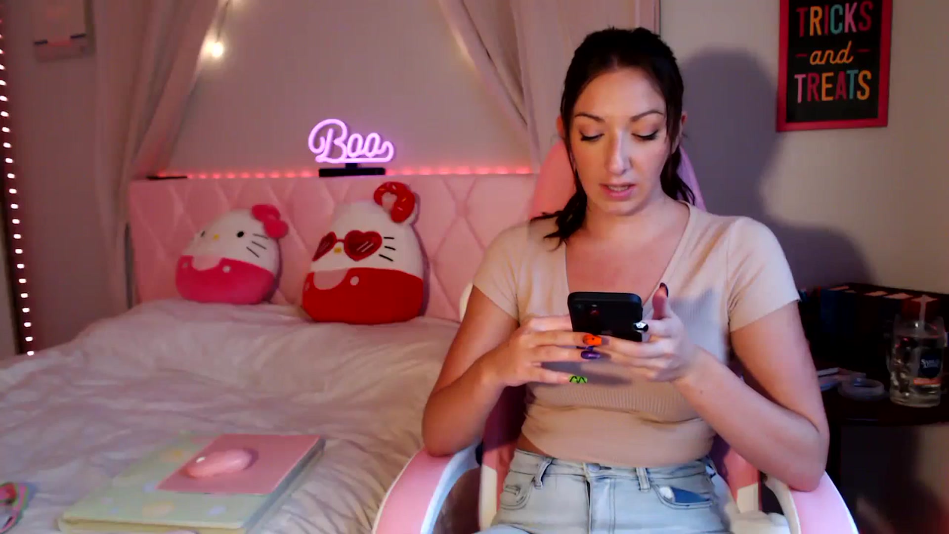 Gallery image thumbnail from Annafaux96's myfreecams stream on, 09/27/2023, 21:56 image 18 of 20
