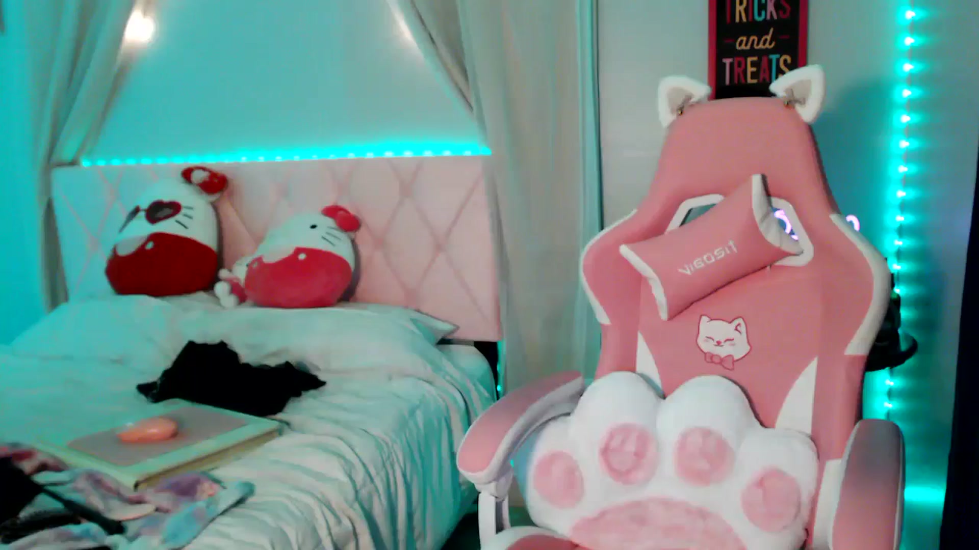 Gallery image thumbnail from Annafaux96's myfreecams stream on, 09/29/2023, 03:21 image 12 of 20