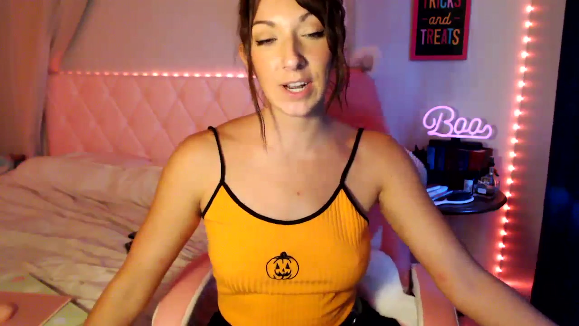Gallery image thumbnail from Annafaux96's myfreecams stream on, 10/07/2023, 21:56 image 20 of 20
