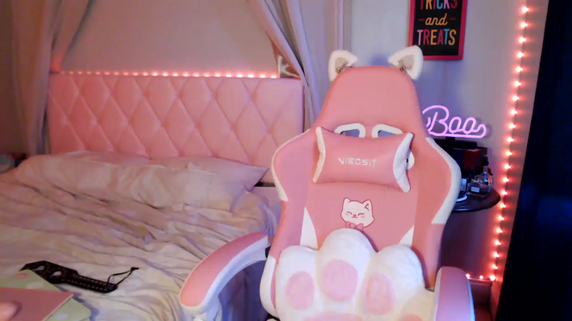 Gallery image thumbnail from Annafaux96's myfreecams stream on, 10/07/2023, 21:56 image 8 of 20