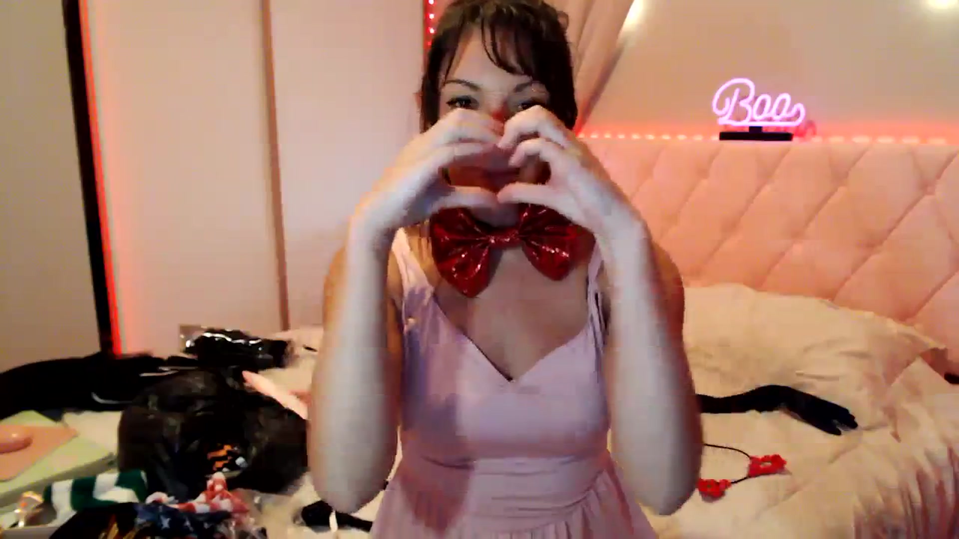 Gallery image thumbnail from Annafaux96's myfreecams stream on, 10/09/2023, 01:15 image 15 of 20