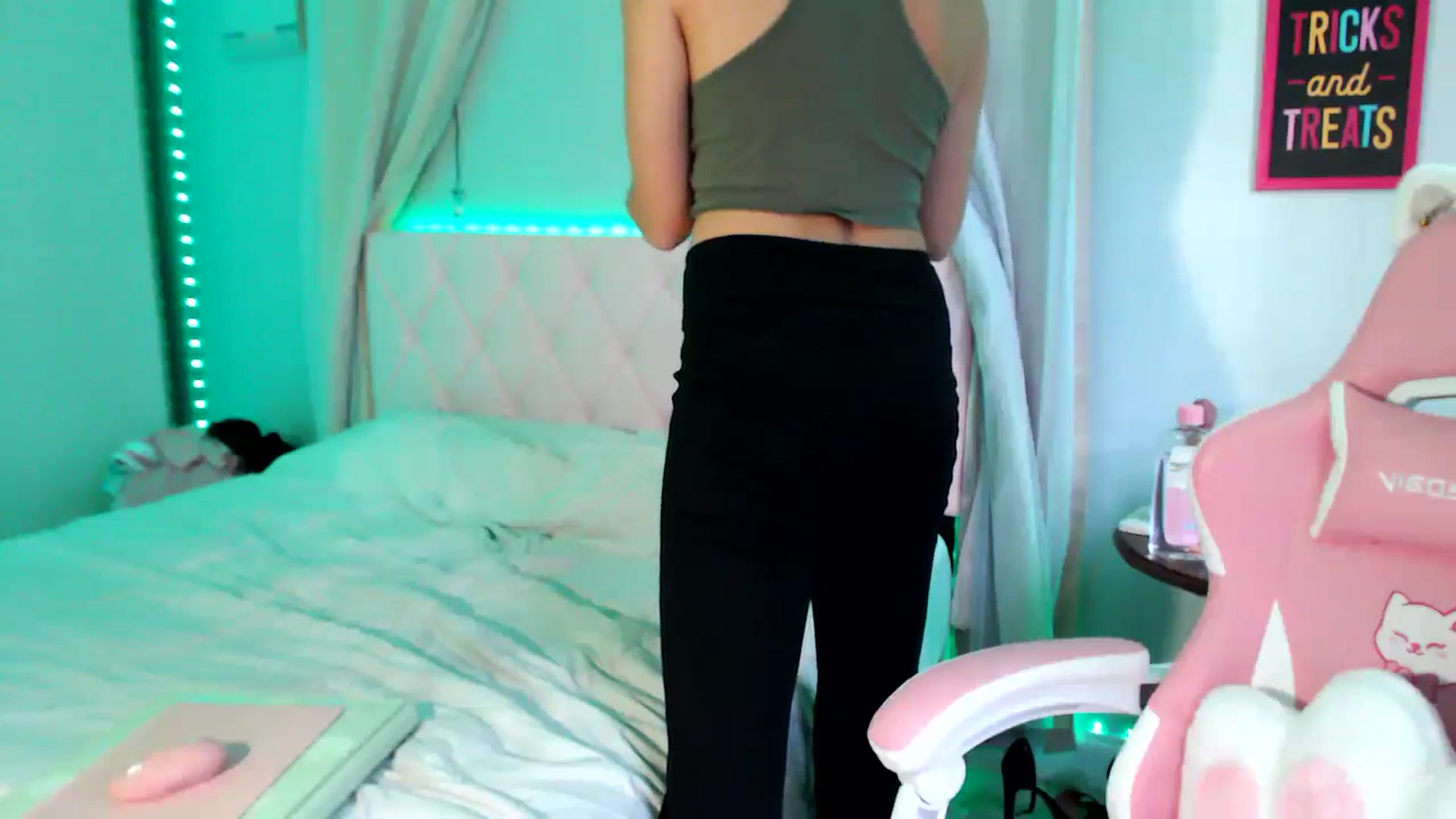 Gallery image thumbnail from Annafaux96's myfreecams stream on, 10/11/2023, 18:52 image 6 of 20