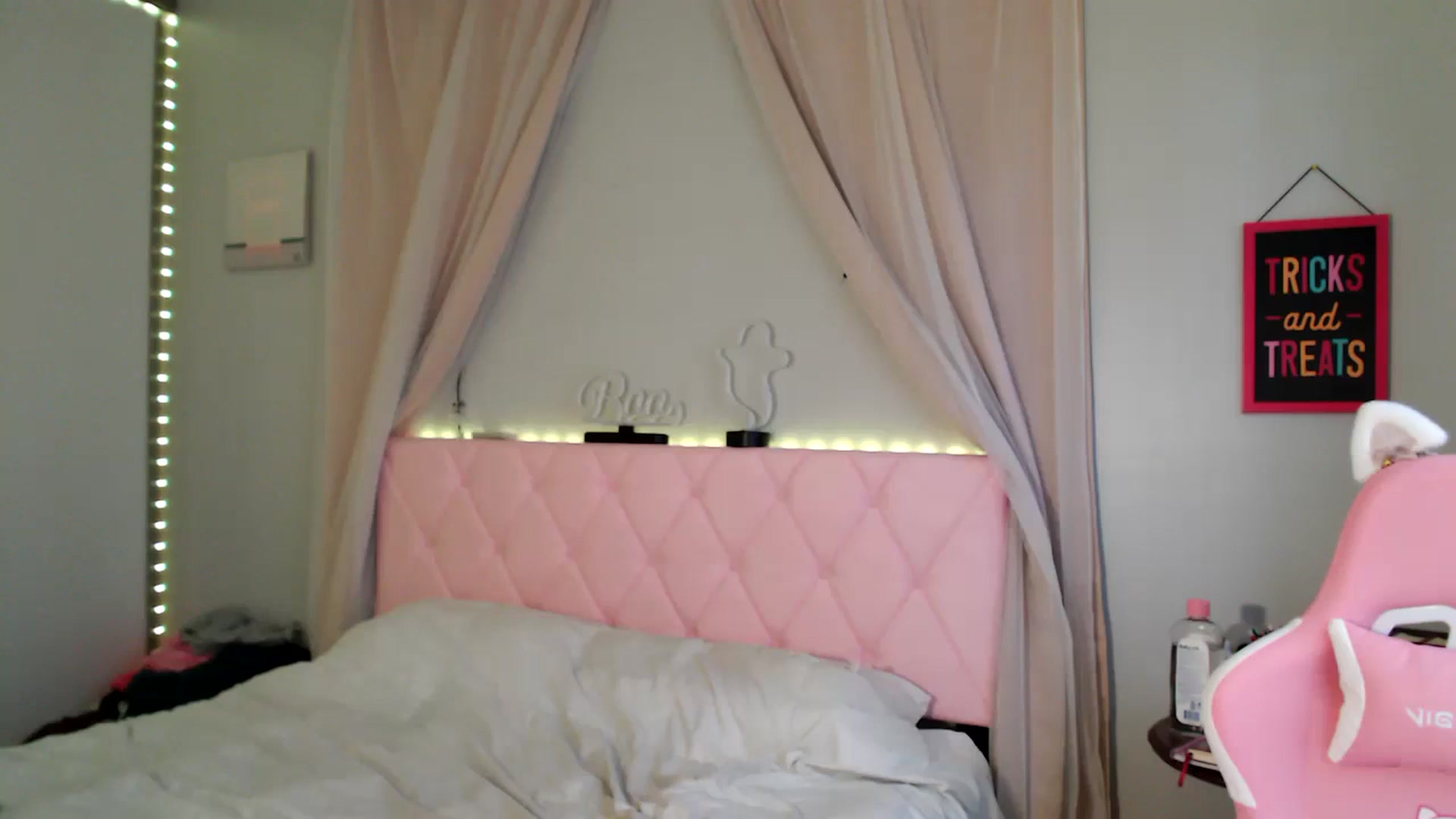Gallery image thumbnail from Annafaux96's myfreecams stream on, 10/20/2023, 20:08 image 3 of 20