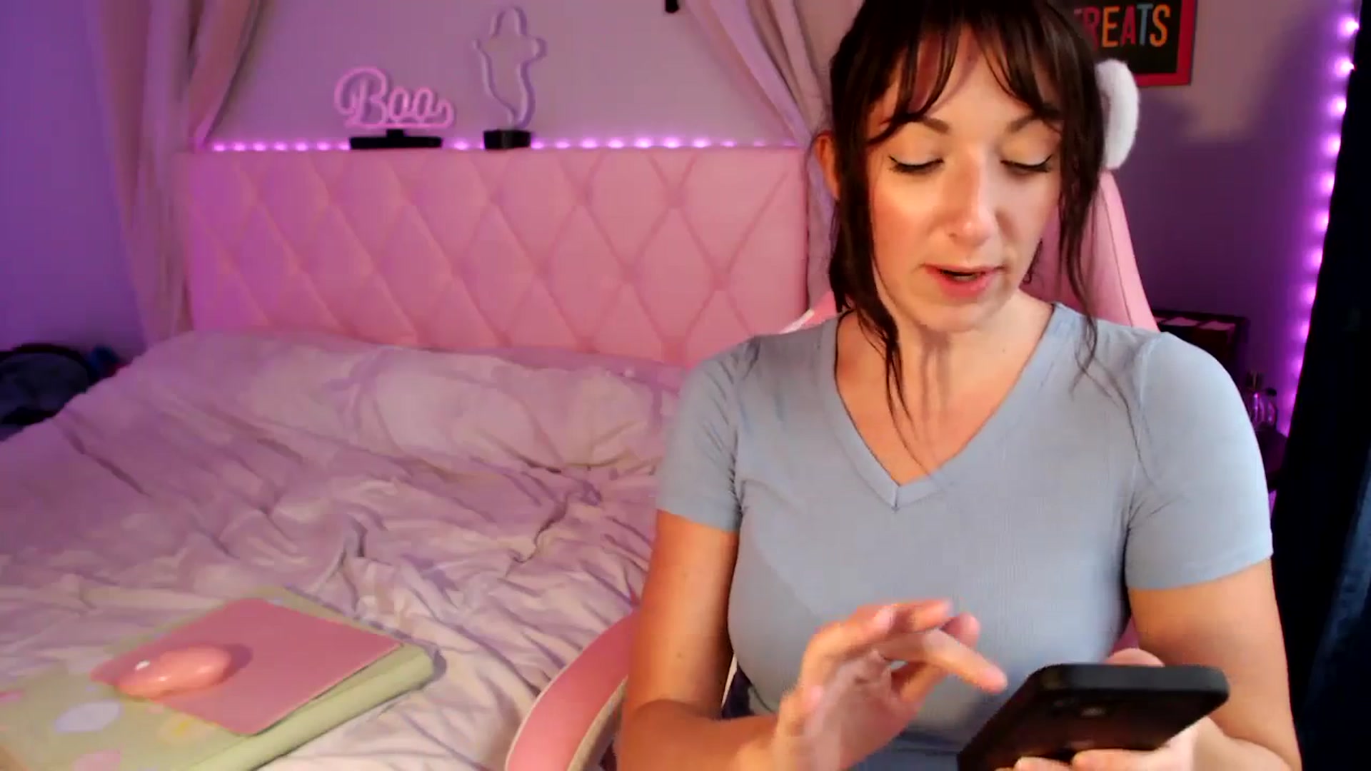 Gallery image thumbnail from Annafaux96's myfreecams stream on, 10/25/2023, 23:08 image 6 of 20
