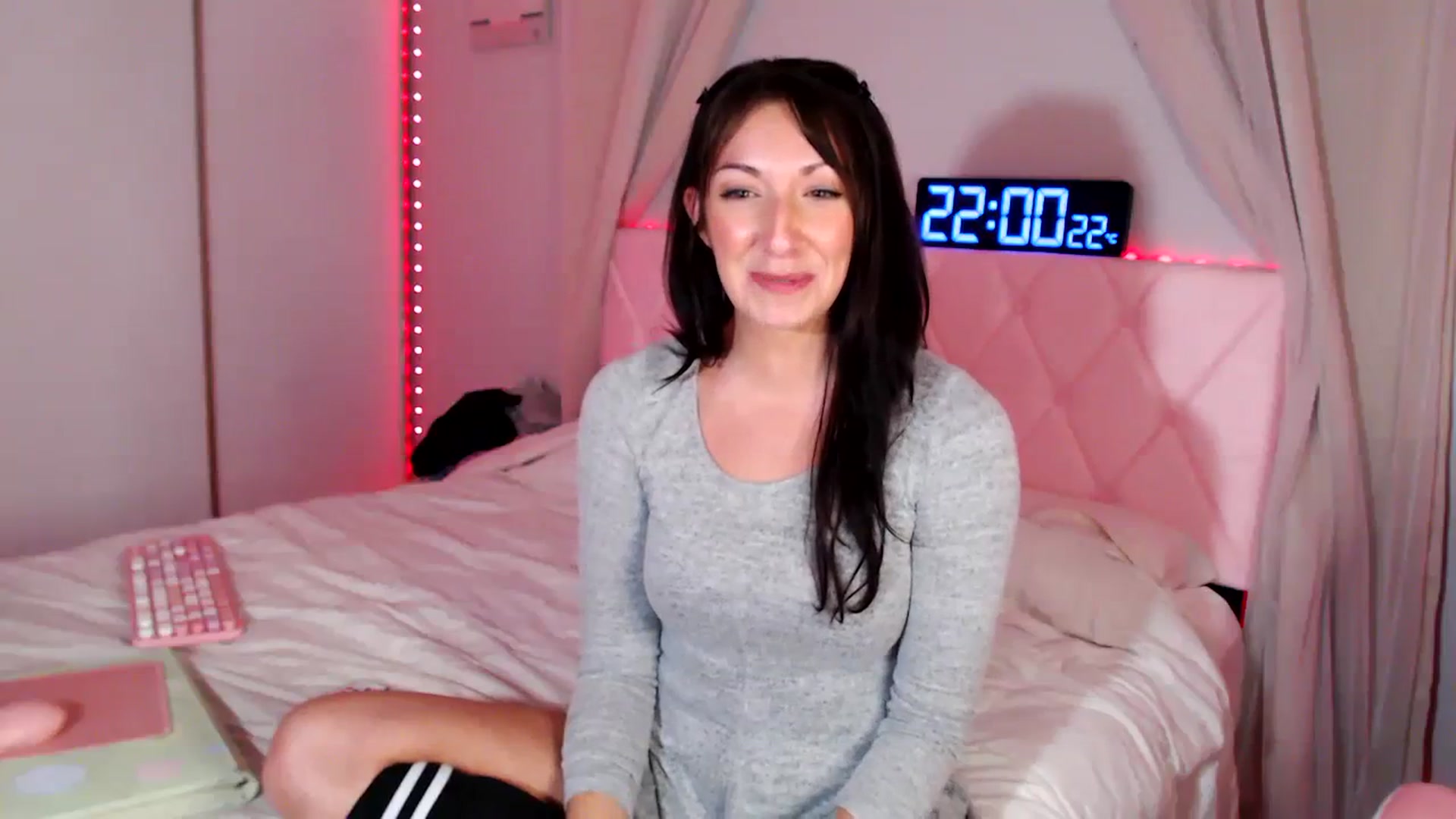 Gallery image thumbnail from Annafaux96's myfreecams stream on, 11/14/2023, 03:54 image 9 of 20