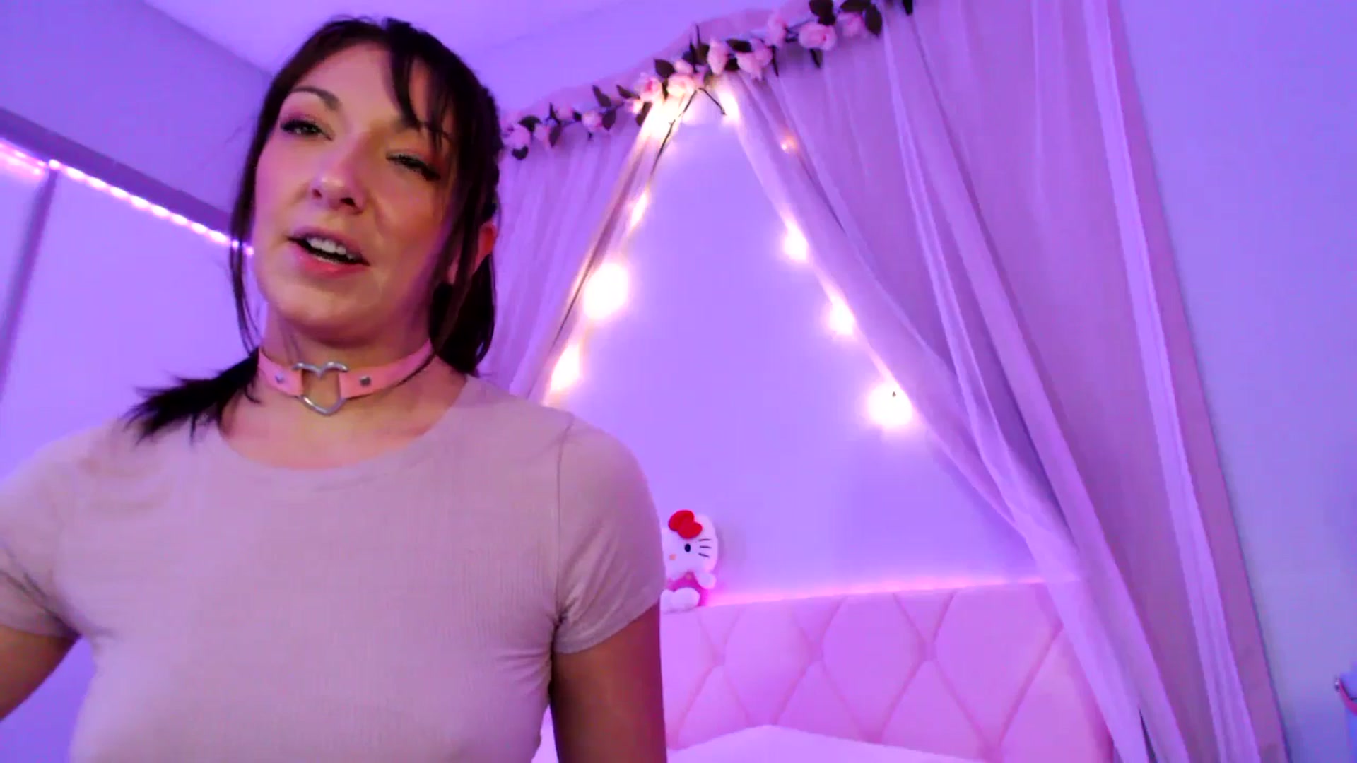 Gallery image thumbnail from Annafaux96's myfreecams stream on, 11/30/2023, 01:11 image 20 of 20