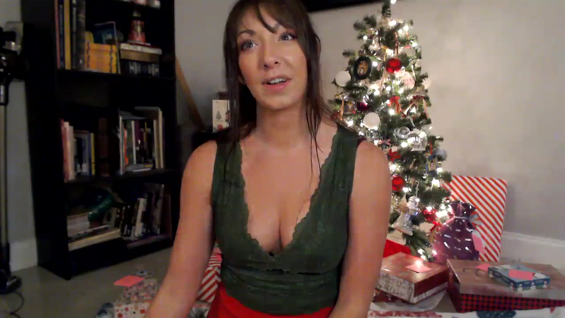 Gallery image thumbnail from Annafaux96's myfreecams stream on, 12/16/2023, 01:08 image 12 of 20
