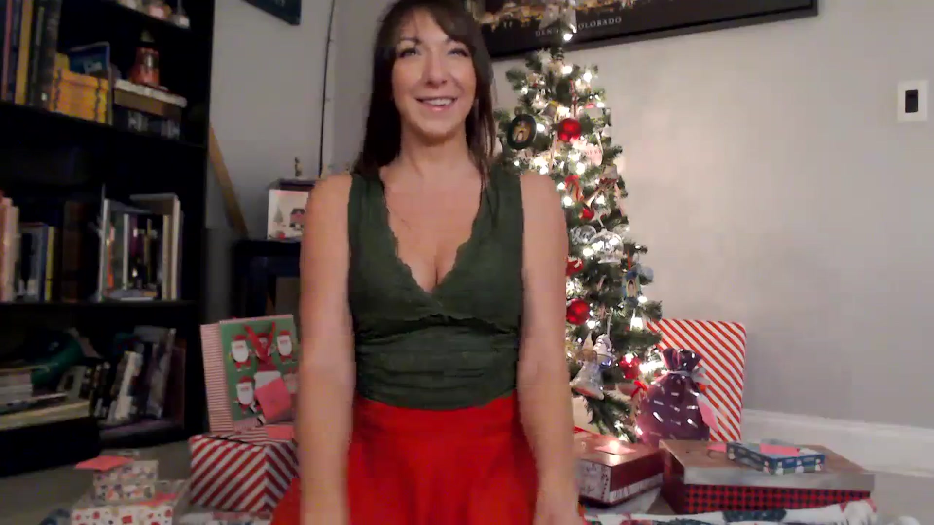 Gallery image thumbnail from Annafaux96's myfreecams stream on, 12/16/2023, 01:08 image 2 of 20