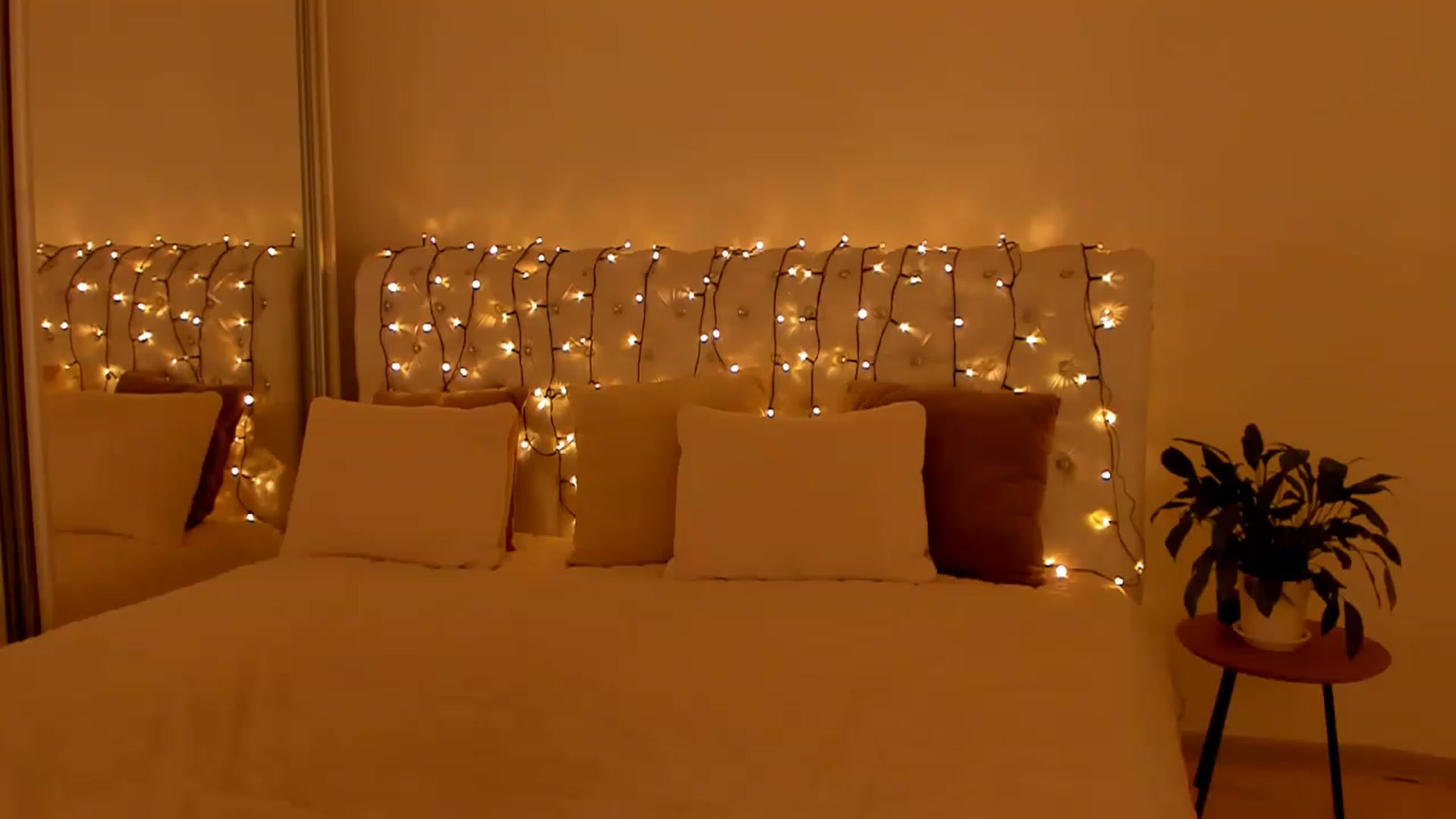 Gallery image thumbnail from Annalils's myfreecams stream on, 12/26/2022, 12:44 image 13 of 20