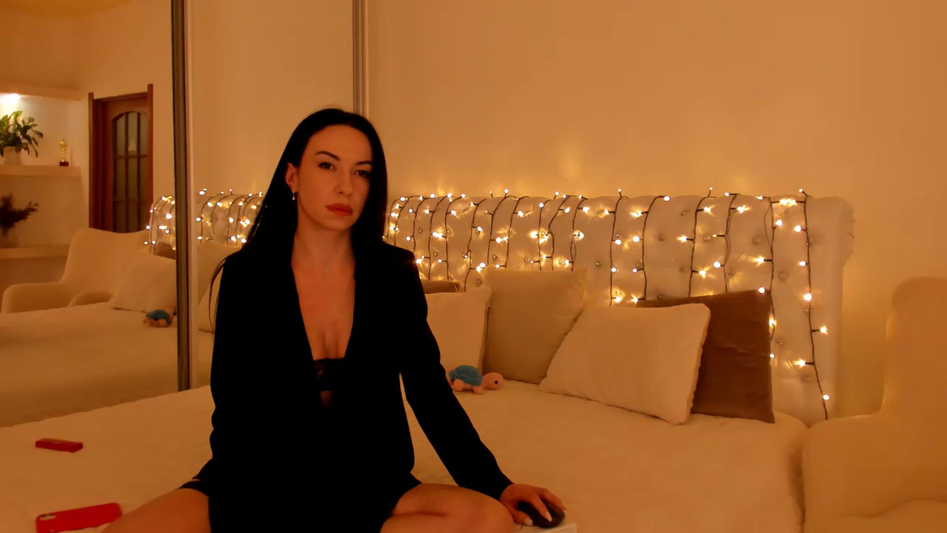 Gallery image thumbnail from Annalils's myfreecams stream on, 01/13/2023, 20:19 image 7 of 20