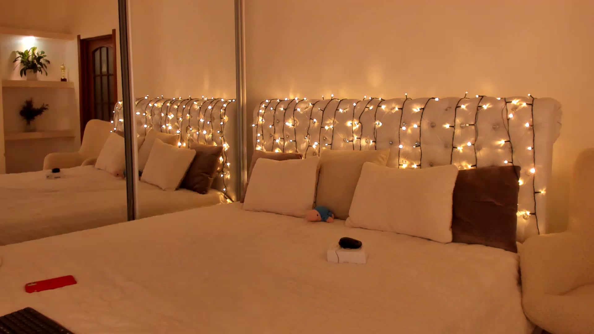 Gallery image thumbnail from Annalils's myfreecams stream on, 01/14/2023, 02:56 image 1 of 20