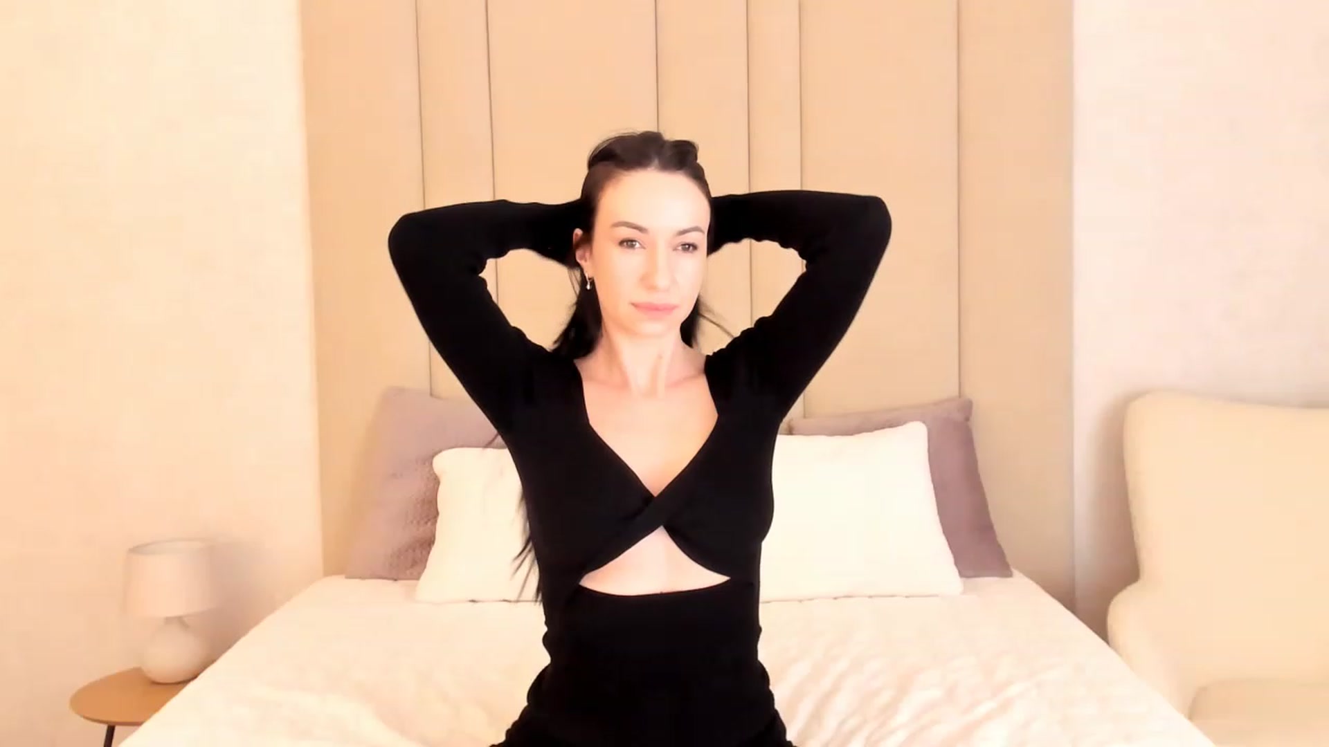 Gallery image thumbnail from Annalils's myfreecams stream on, 03/04/2023, 16:14 image 11 of 20