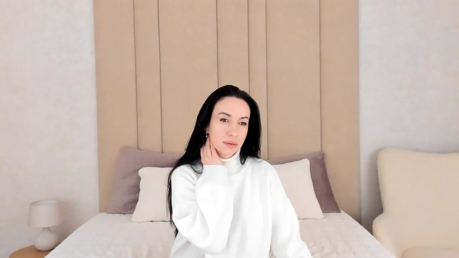 Gallery image thumbnail from Annalils's myfreecams stream on, 03/04/2023, 16:56 image 12 of 20