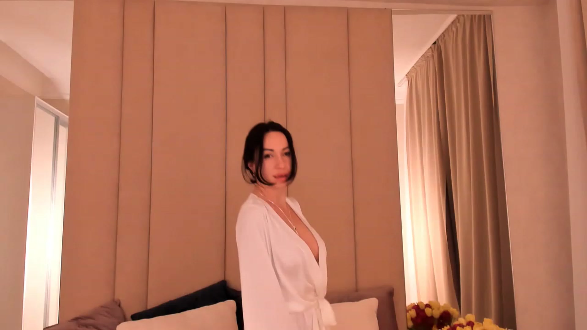 Gallery image thumbnail from Annalils's myfreecams stream on, 03/25/2023, 19:10 image 5 of 20