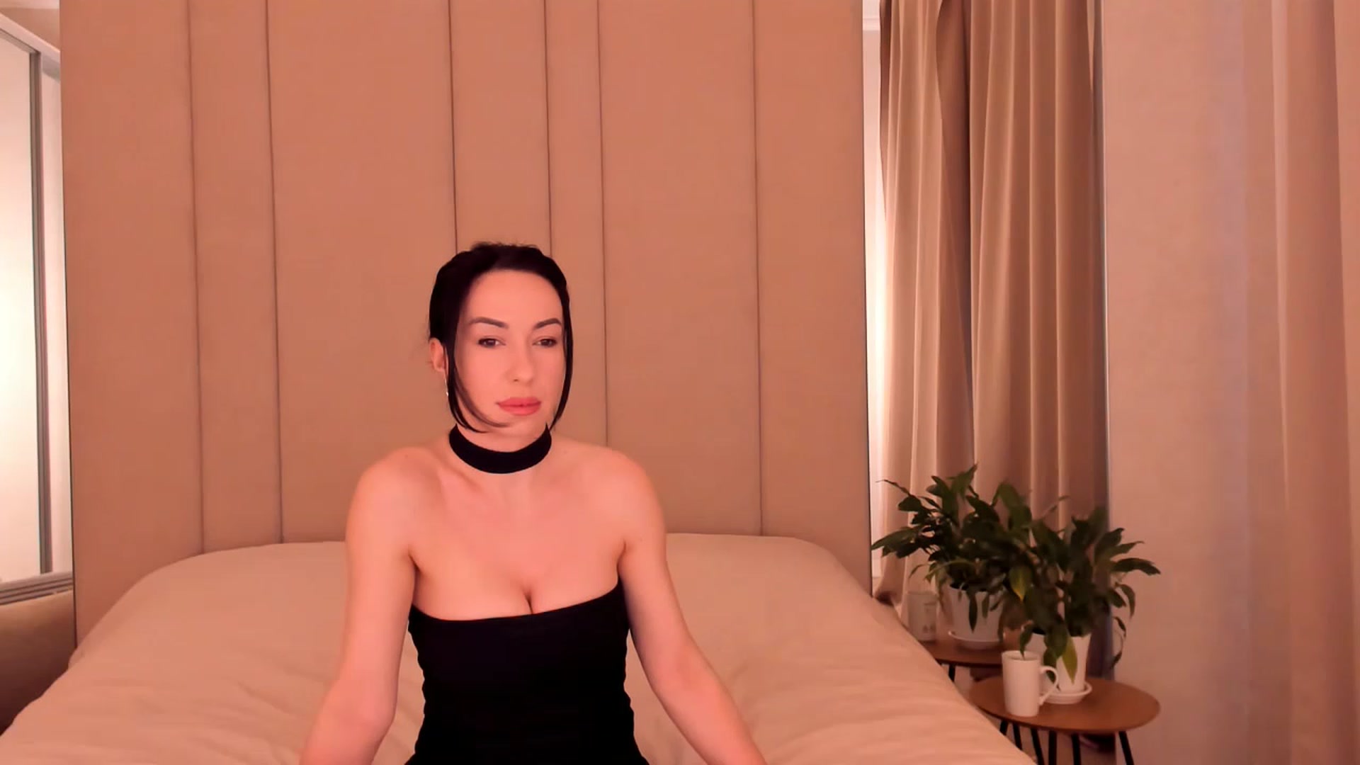 Gallery image thumbnail from Annalils's myfreecams stream on, 03/31/2023, 05:41 image 12 of 20