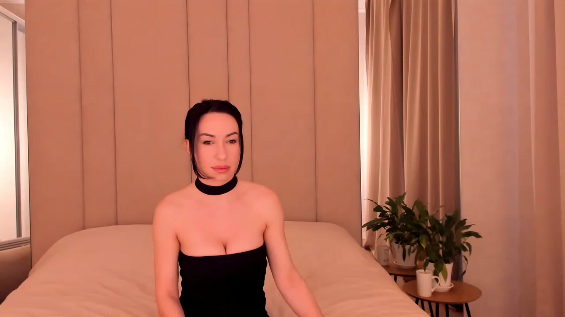Gallery image thumbnail from Annalils's myfreecams stream on, 03/31/2023, 05:41 image 10 of 20