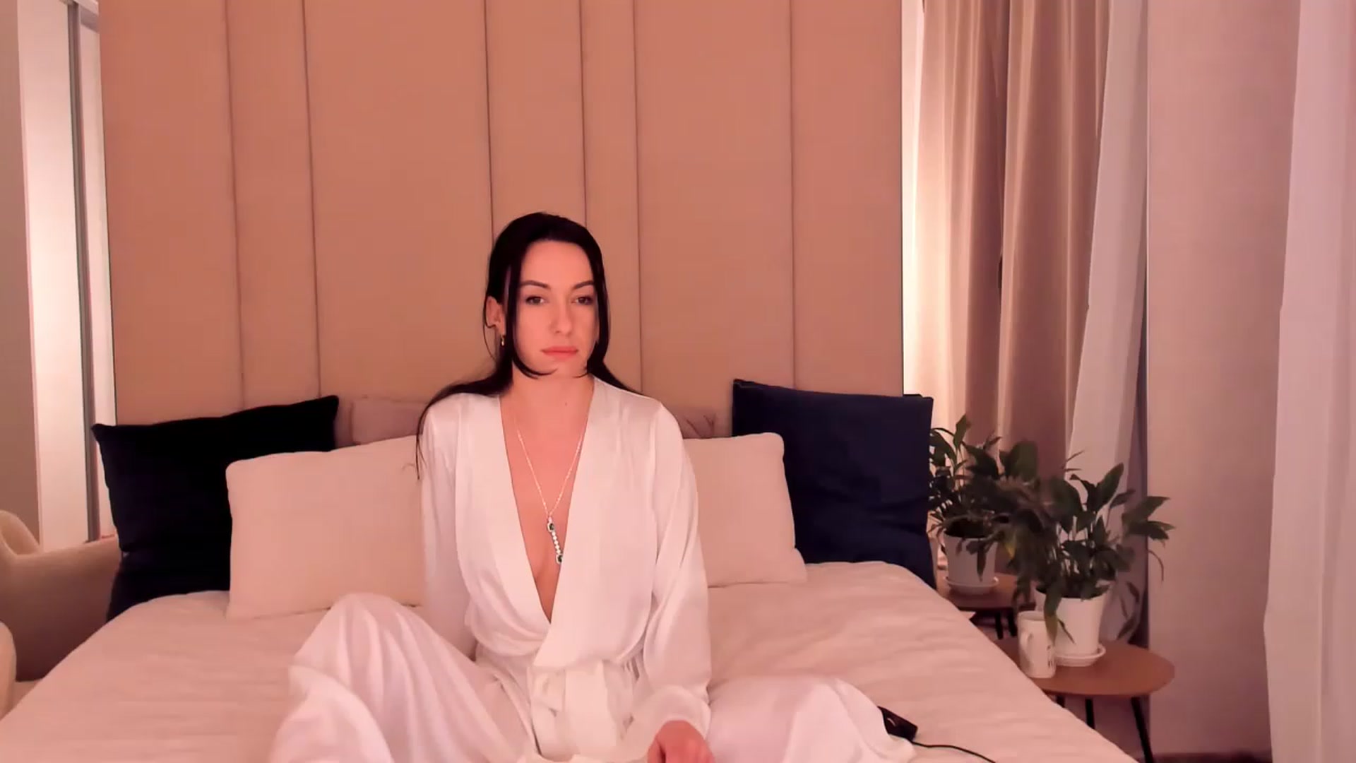 Gallery image thumbnail from Annalils's myfreecams stream on, 03/31/2023, 18:16 image 3 of 20