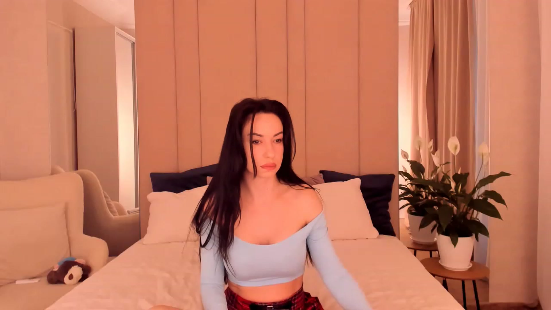 Gallery image thumbnail from Annalils's myfreecams stream on, 05/10/2023, 04:24 image 9 of 20