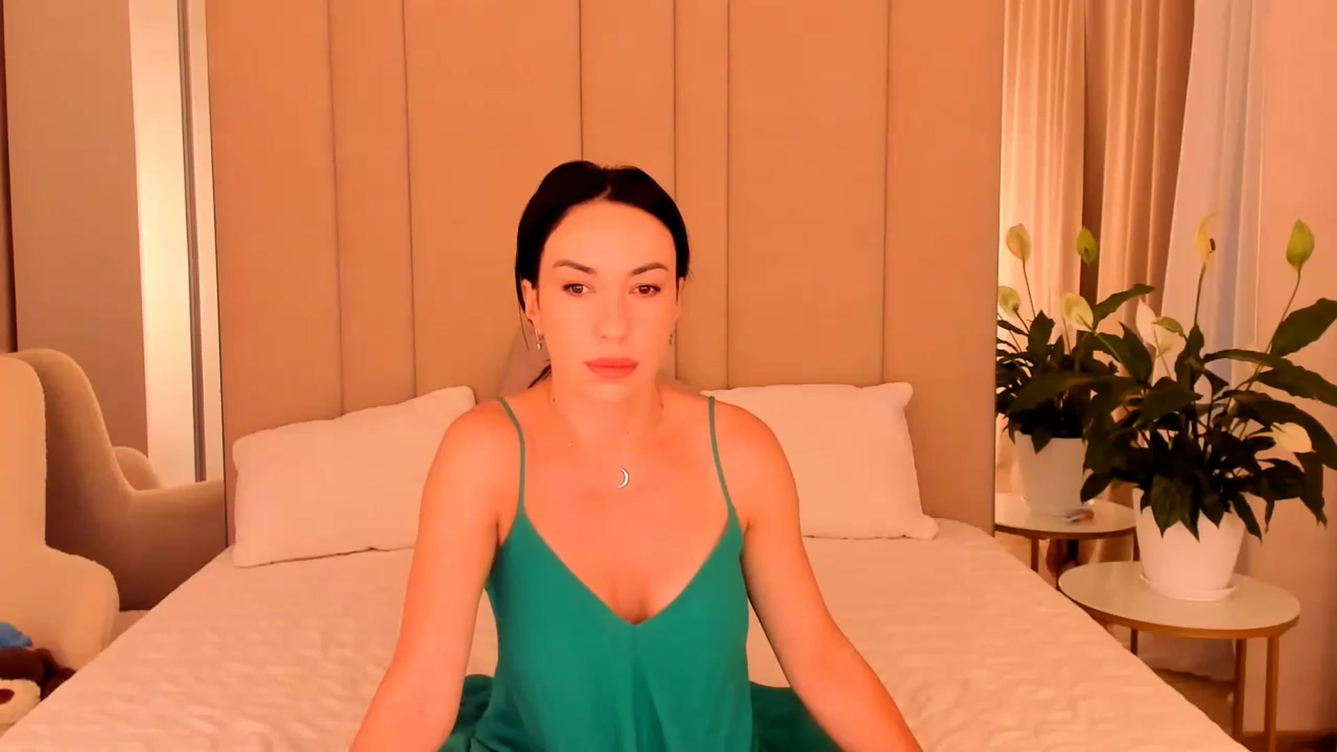 Gallery image thumbnail from Annalils's myfreecams stream on, 06/15/2023, 03:37 image 1 of 20