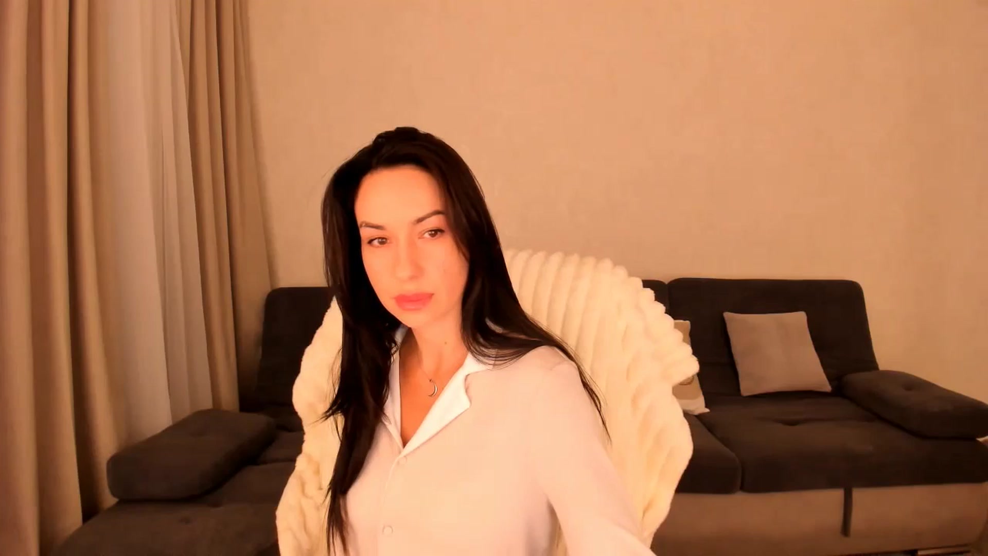 Gallery image thumbnail from Annalils's myfreecams stream on, 09/11/2023, 05:09 image 3 of 20