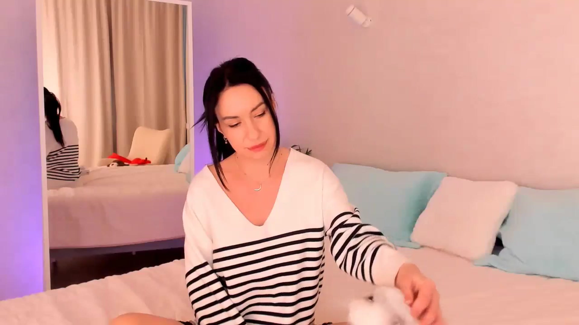 Gallery image thumbnail from Annalils's myfreecams stream on, 01/13/2024, 12:44 image 3 of 20