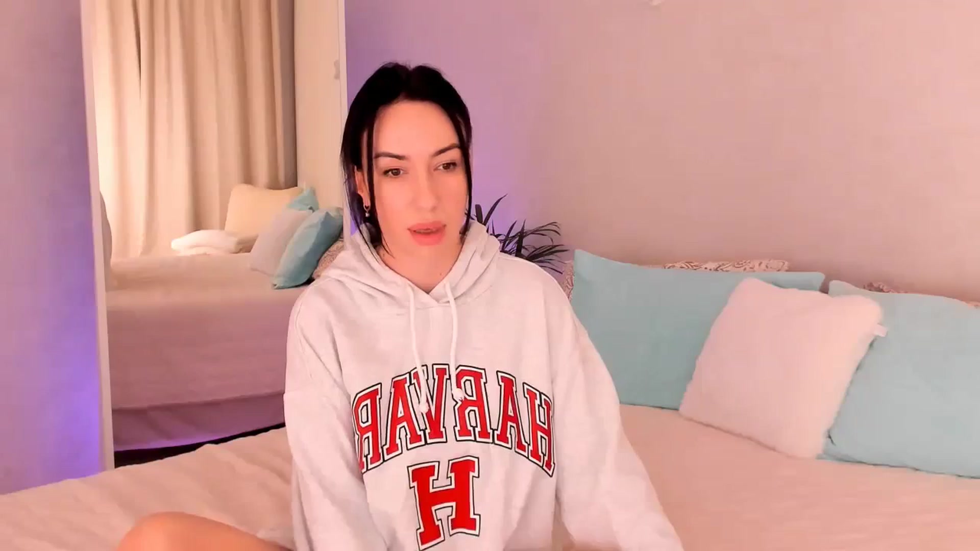 Gallery image thumbnail from Annalils's myfreecams stream on, 01/27/2024, 17:14 image 3 of 20