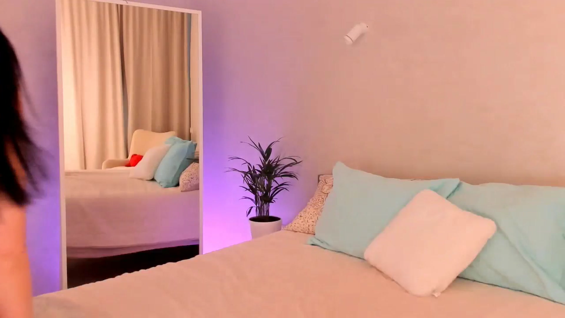 Gallery image thumbnail from Annalils's myfreecams stream on, 02/20/2024, 06:49 image 13 of 20