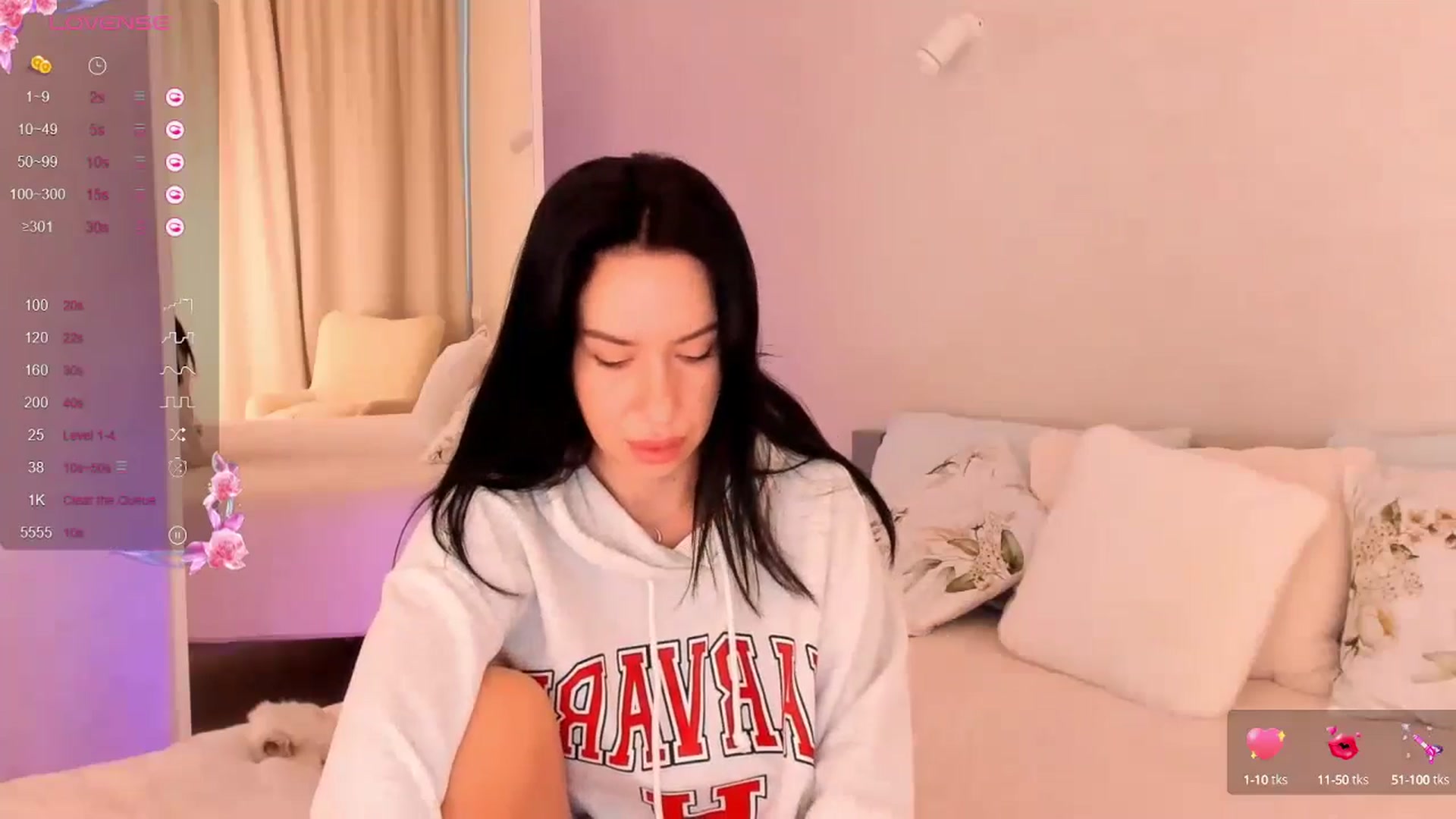 Gallery image thumbnail from Annalils's myfreecams stream on, 04/26/2024, 06:10 image 4 of 20