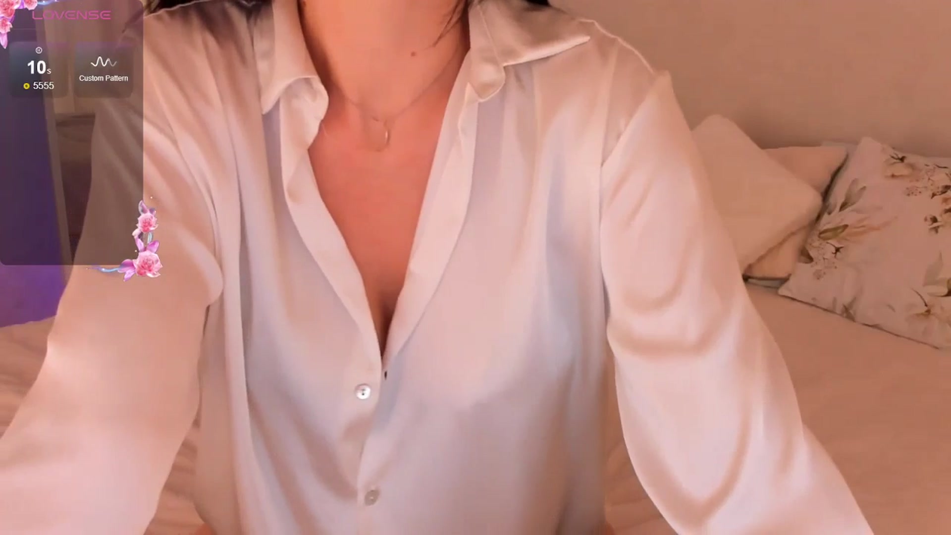 Gallery image thumbnail from Annalils's myfreecams stream on, 04/27/2024, 11:09 image 13 of 20
