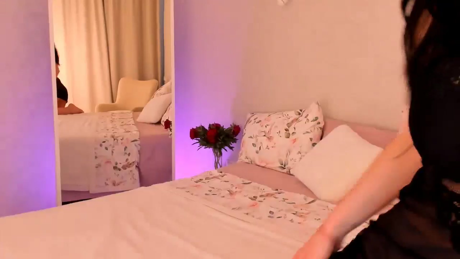 Gallery image thumbnail from Annalils's myfreecams stream on, 05/02/2024, 11:31 image 6 of 20
